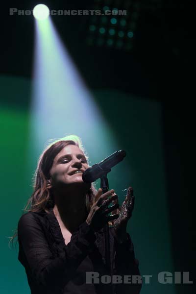 CHRISTINE AND THE QUEENS - 2015-07-16 - PARIS - Parvis de l'Hotel de Ville - 